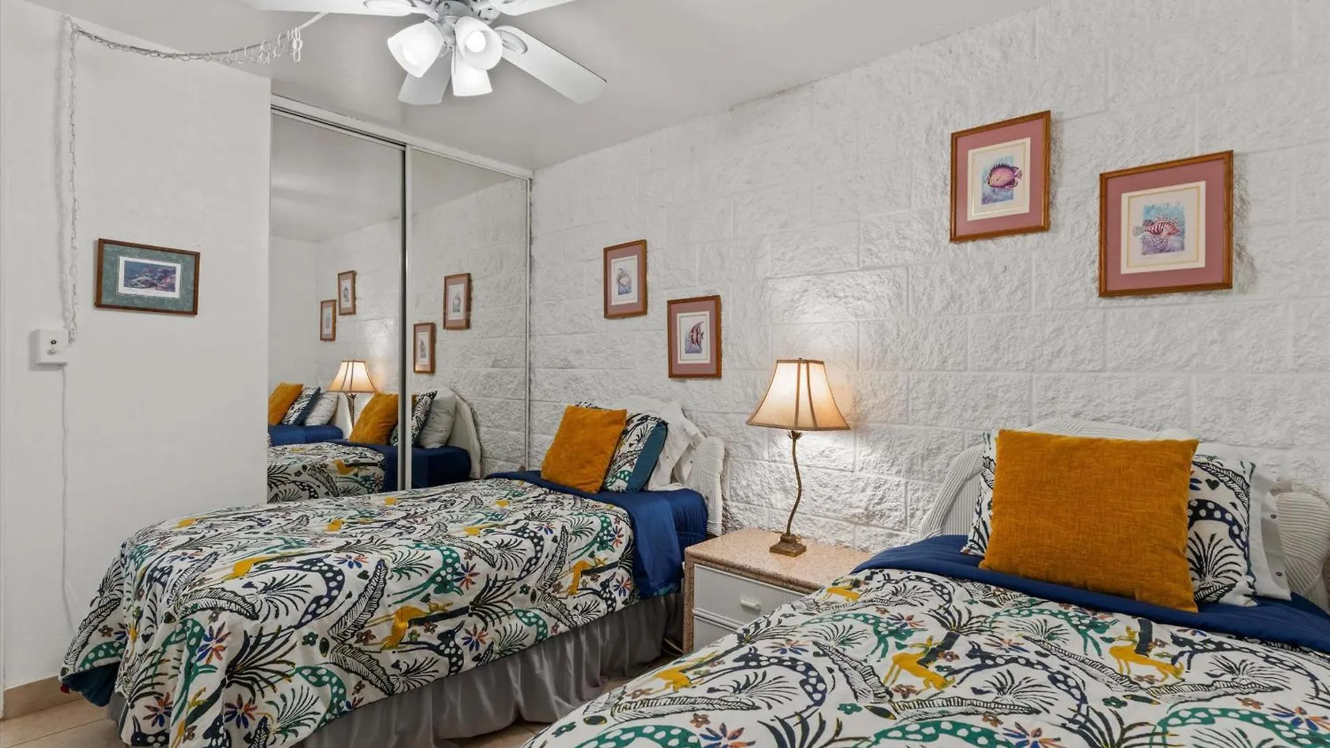 Ferienhaus Experience Oceanfront Luxury At Kanai A Nalu 209, A Spacious 2-Bd/2Ba Condo, Ac Wailuku