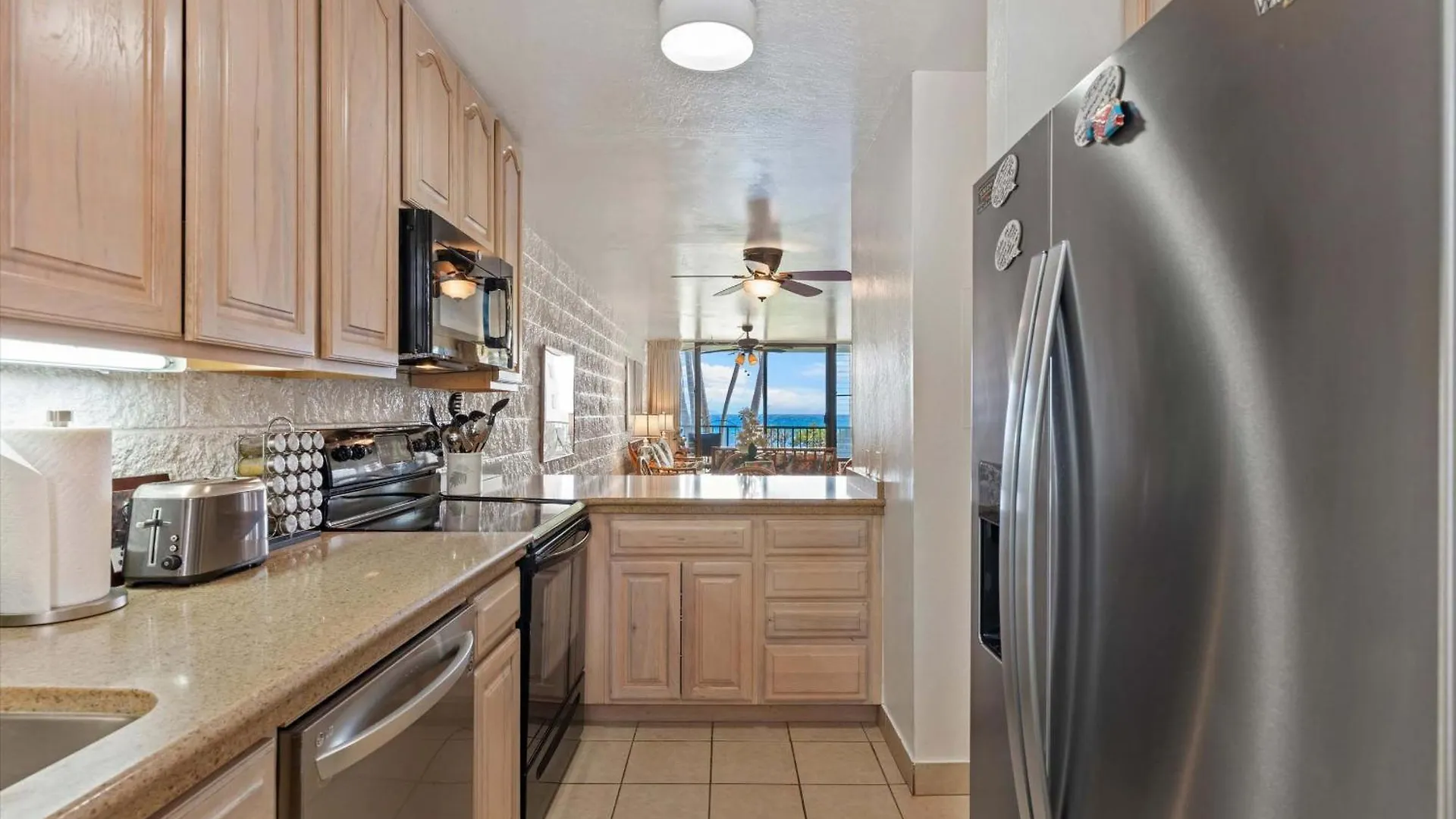 Experience Oceanfront Luxury At Kanai A Nalu 209, A Spacious 2-Bd/2Ba Condo, Ac Wailuku Ferienhaus