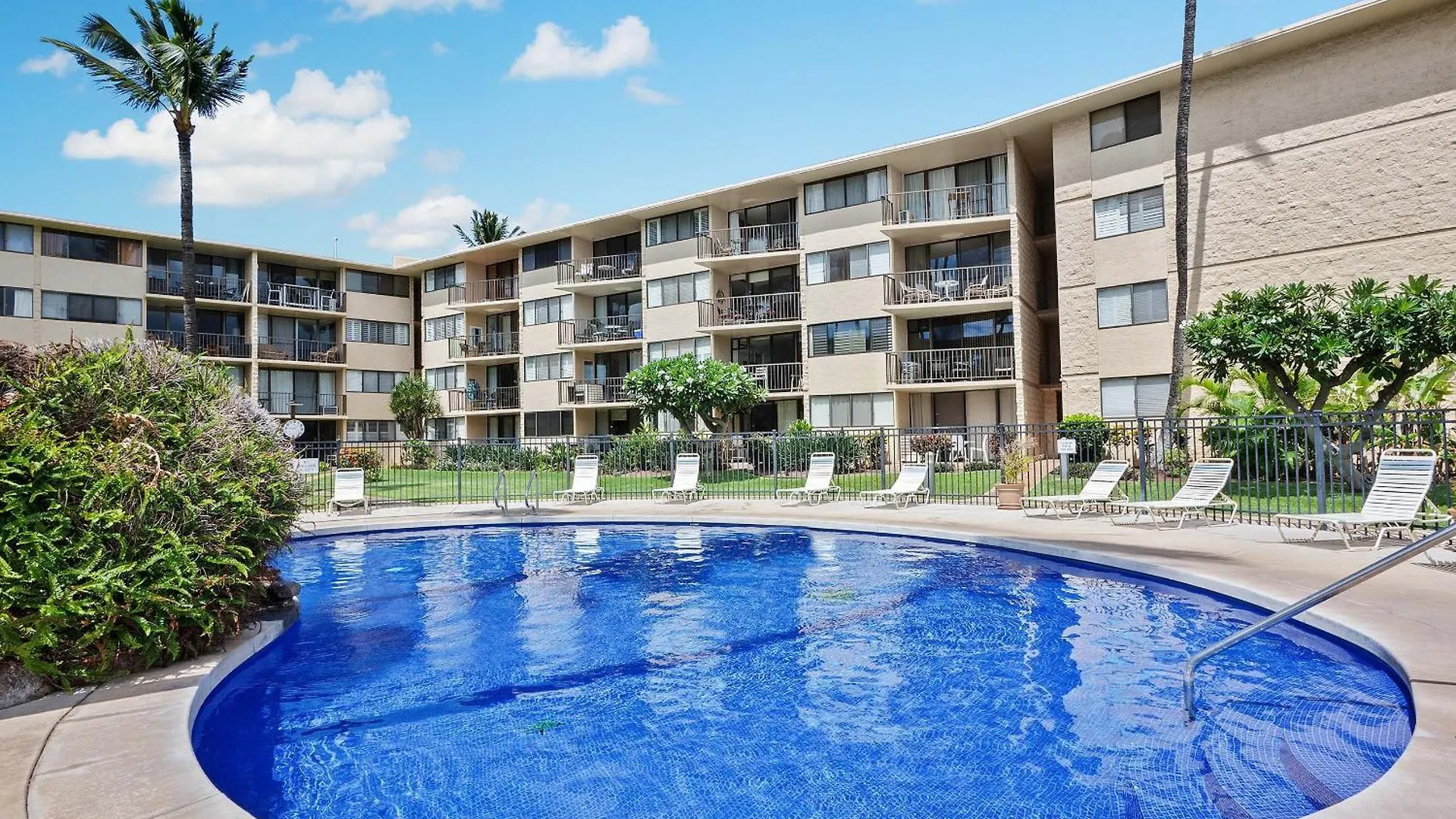 Ferienhaus Experience Oceanfront Luxury At Kanai A Nalu 209, A Spacious 2-Bd/2Ba Condo, Ac Wailuku USA