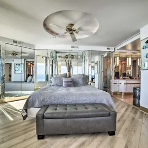 Apartment Luxurious Maui Getaway With Panoramic Ocean Views!, Wailuku